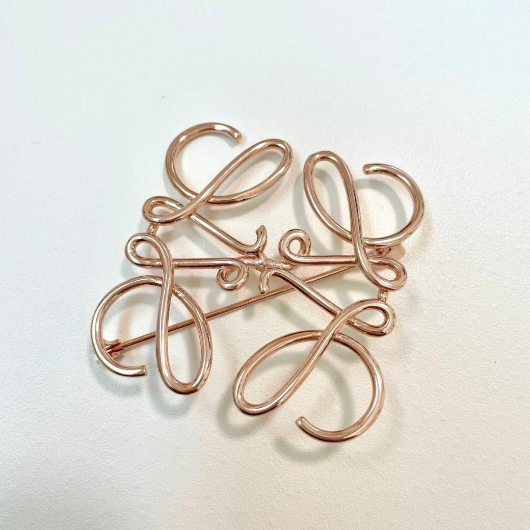 ロエベ ブローチ Anagram brooch in l ロゴ ゴールド