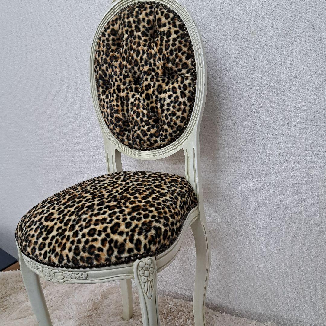 ♡アンティーク　ヒョウ柄 猫脚ダイニングチェア ♡