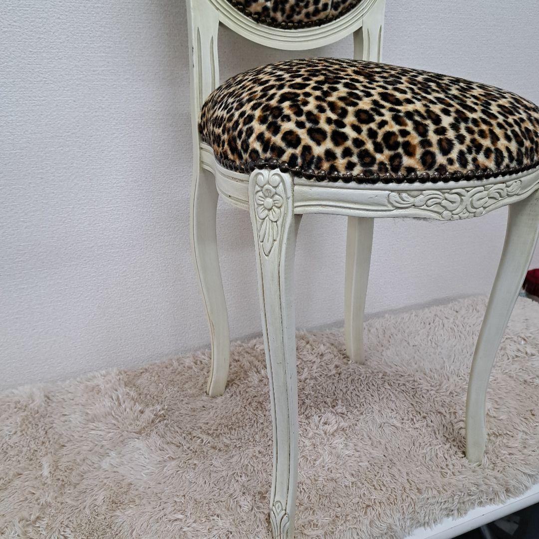 ♡アンティーク　ヒョウ柄 猫脚ダイニングチェア ♡
