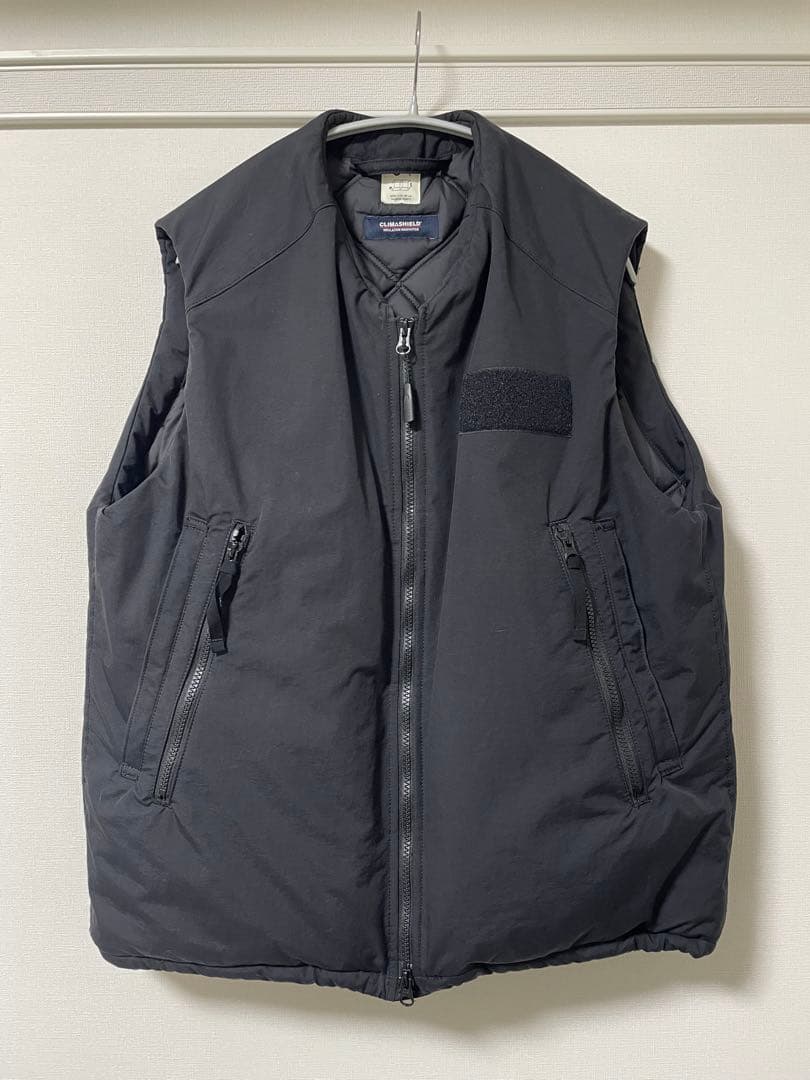 O- レイチョウルイラボ　Sleepy vest