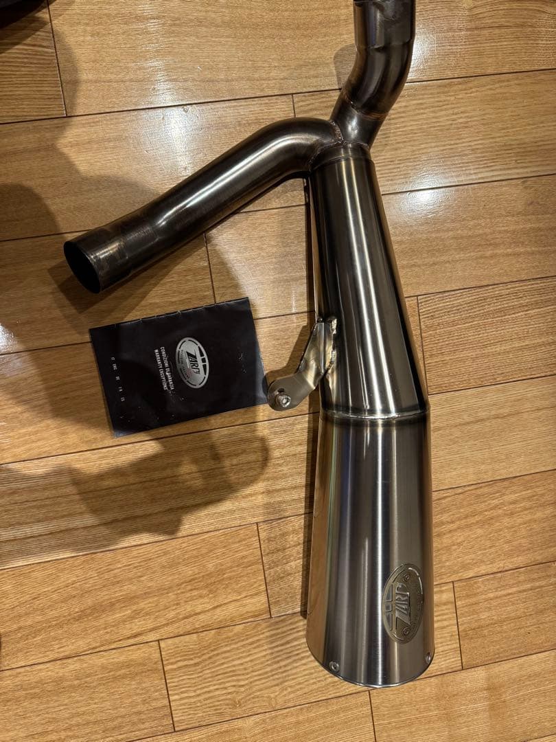 ドゥカティ・スクランブラー　sixty2マフラー 取扱説明書付き