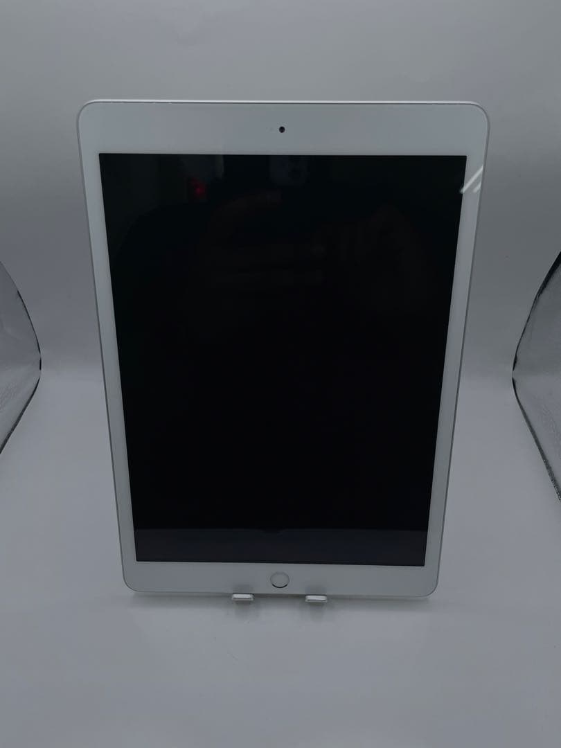 O*A様 iPad 7世代 32GB 本体　バッテリー90％