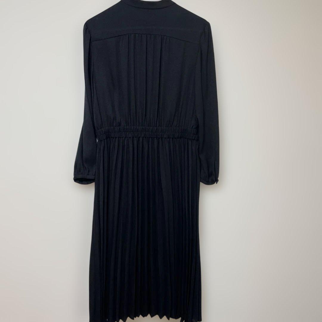 23区 クリスタルアムンゼン切り替えプリーツワンピース　38 ネイビー　卒業式