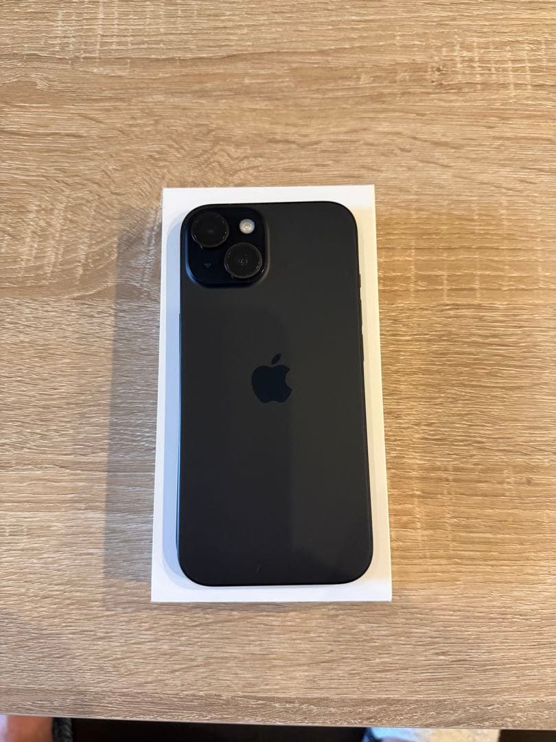 Apple iPhone 15 128GB ブラックSIMフリー