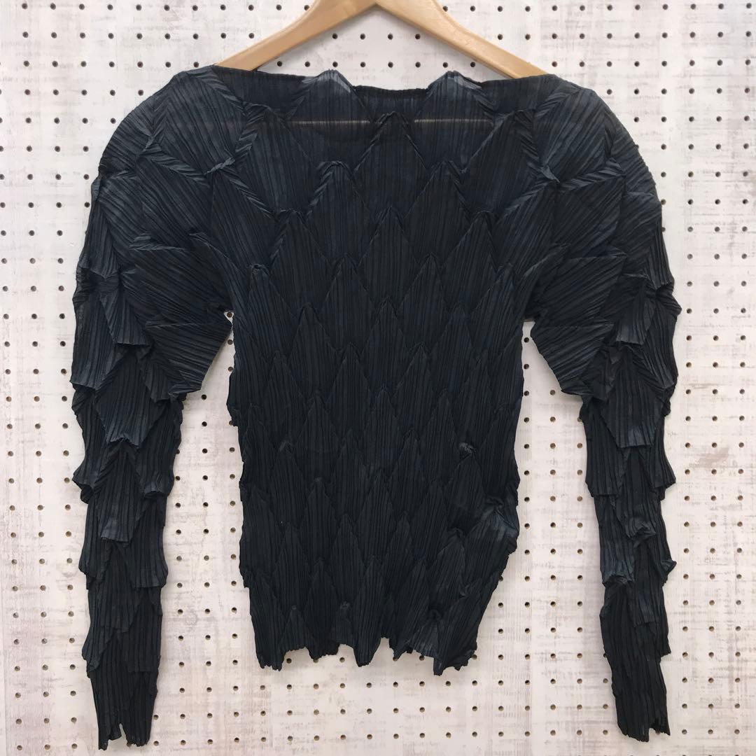 ドメスティック アーカイブ ISSEY MIYAKE デザインプリーツトップス