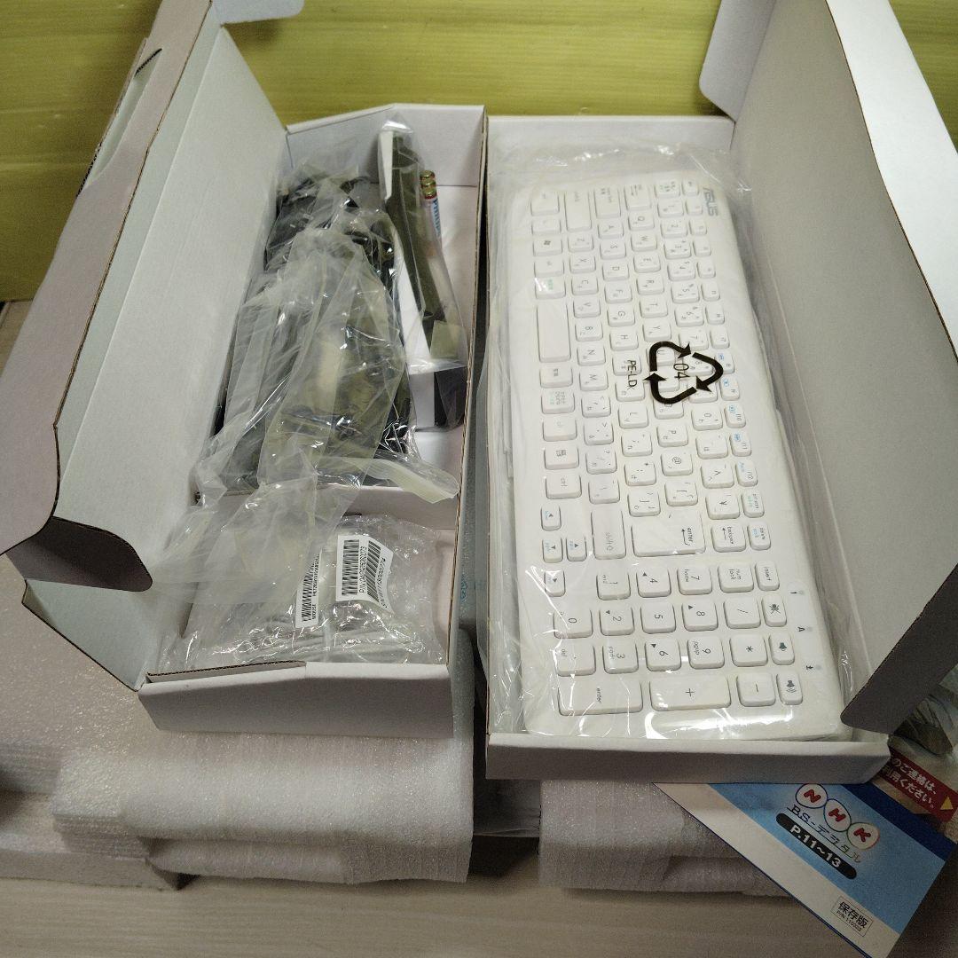 値下げ　ASUSデスクトップパソコ (送料 キャンペーン中 今だけ)