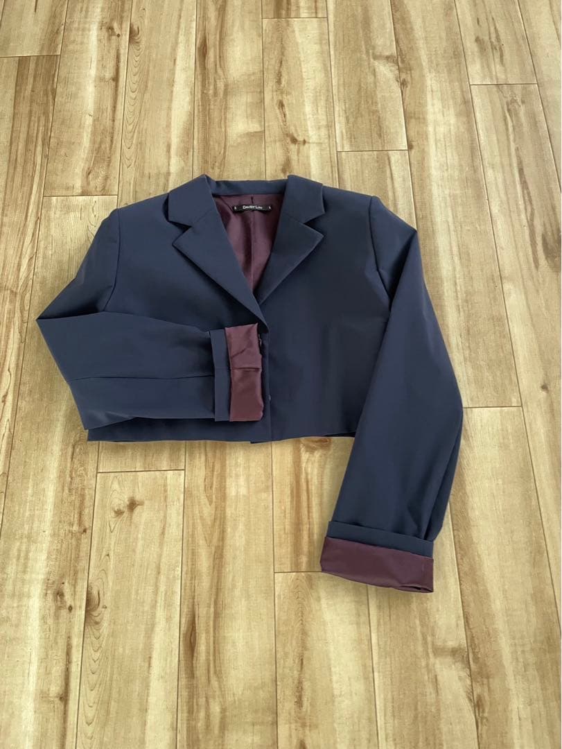 デイジーリン 現行品　スーパーライトストレッチジャケット 未使用 ネイビー 40