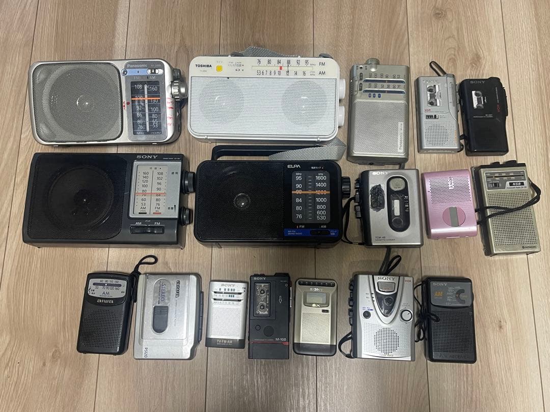 Sony, Panasonic, Toshiba, などのラジオセット ジャンク