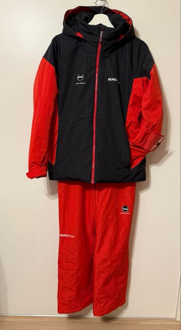 極美品　DESCENTE 2024年モデル メンズ　スキーウェア 上下セット L