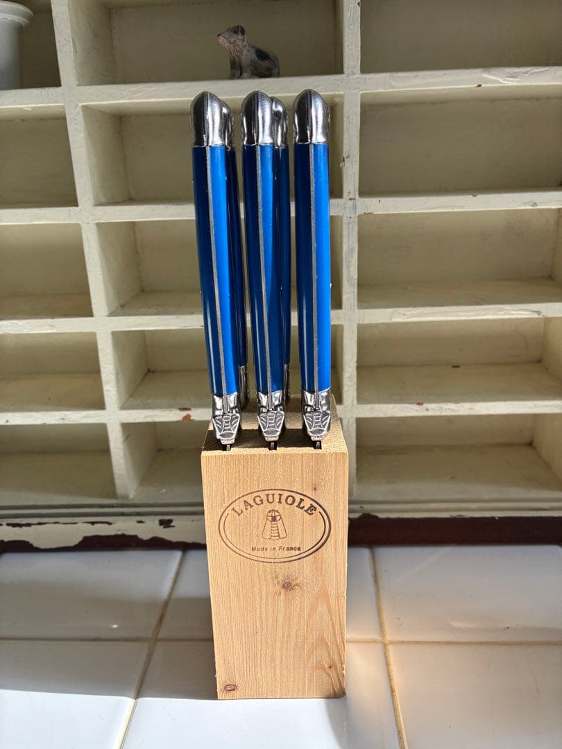 ⭐️フランス-ラギオール・Laguiole テーブルナイフ青色セット 6本