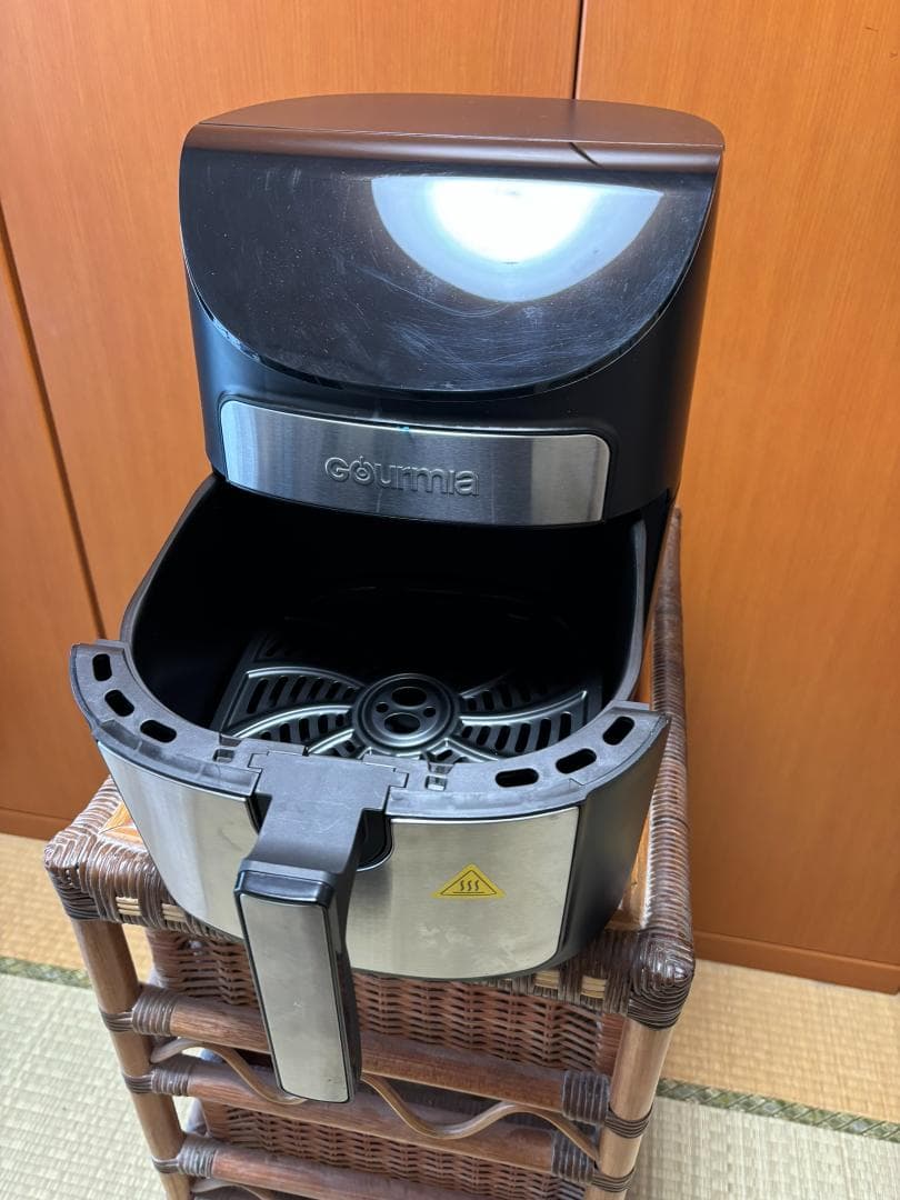 Gourmia　デジタルエアーフライヤー　GAF798 6.6L　未使用品