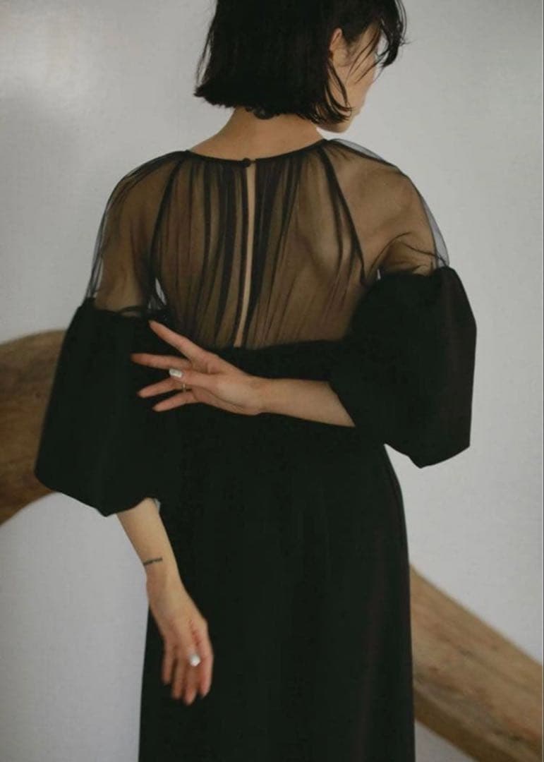 【M】Ameri SOUFFLE SLEEVE ETTE DRESS