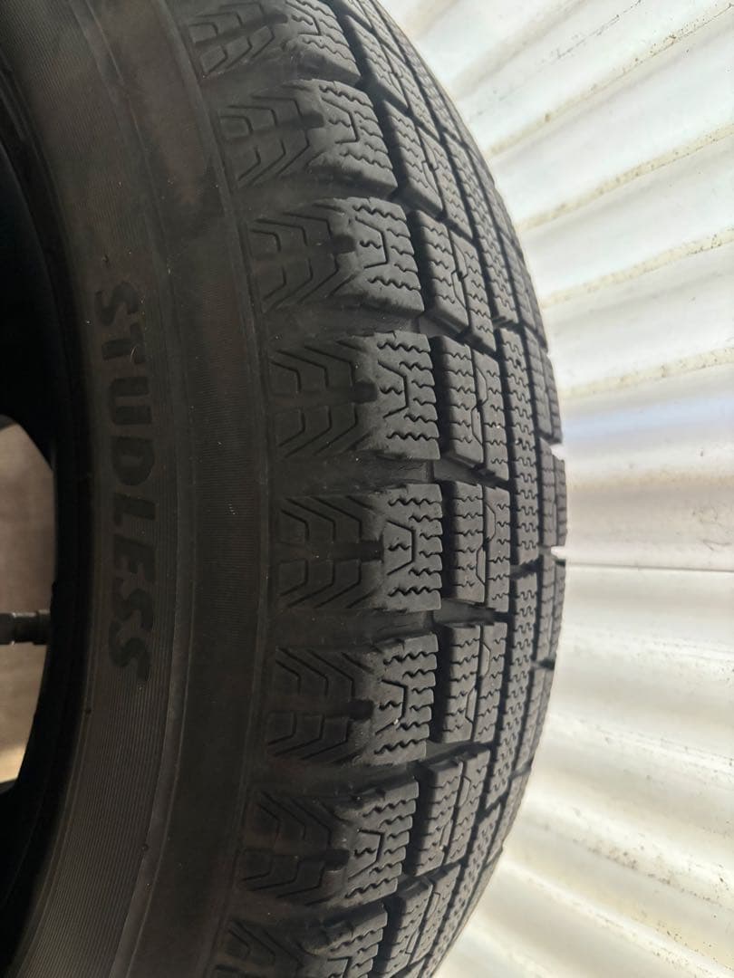 h様分　スタッドレスタイヤセット　165/70R14