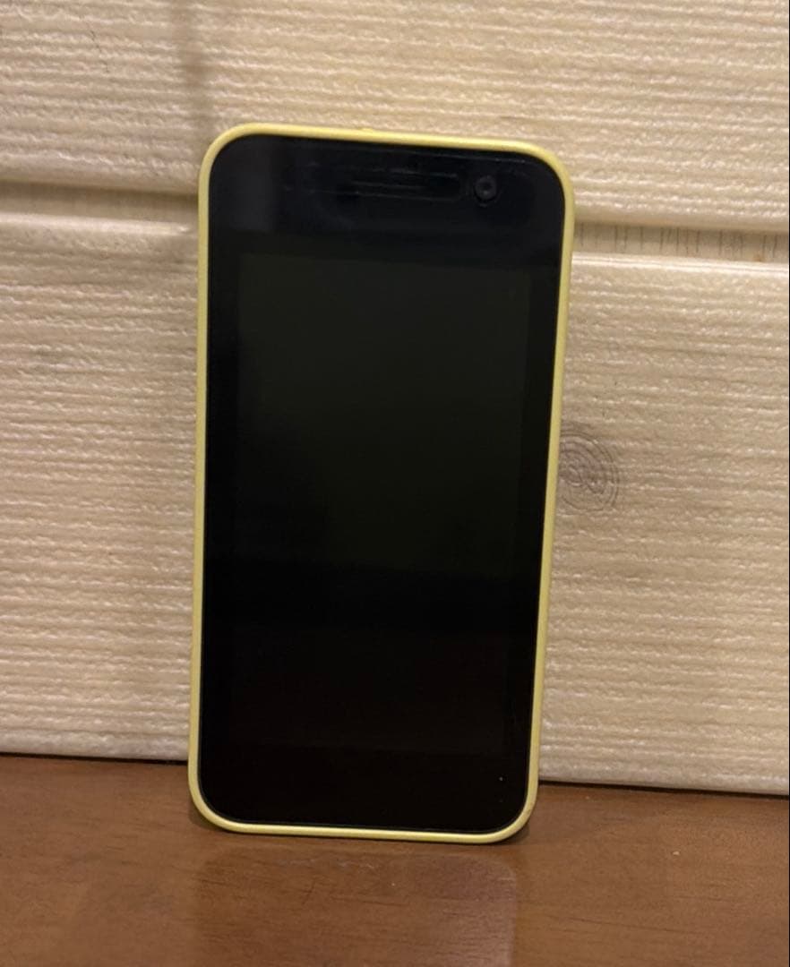 docomoキッズケータイKY-41C（YE） 本体➕ドットケース付き