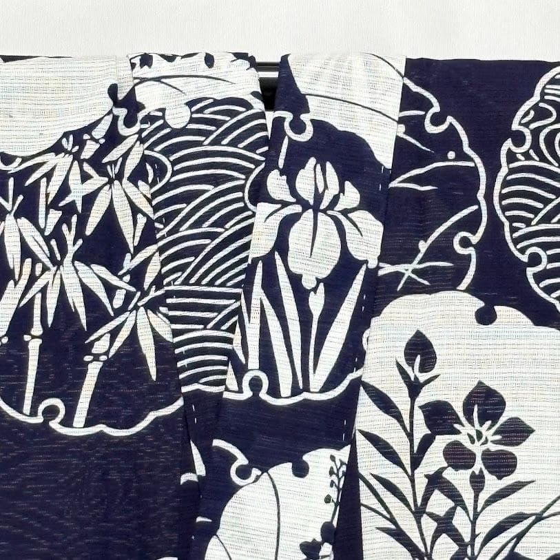 ゆりのはな　未使用品　綿絽　浴衣　竺仙風　雪輪に花柄　綿　仕立て上がり　G402