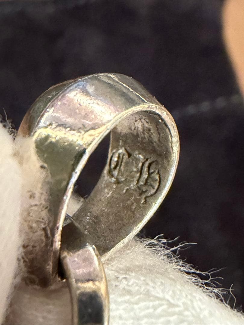 プロフィール必須！こぎクロムハーツCHスモールクロスwith ベイル