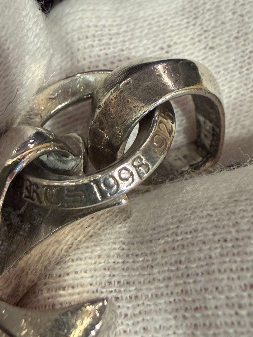 プロフィール必須！こぎクロムハーツCHスモールクロスwith ベイル