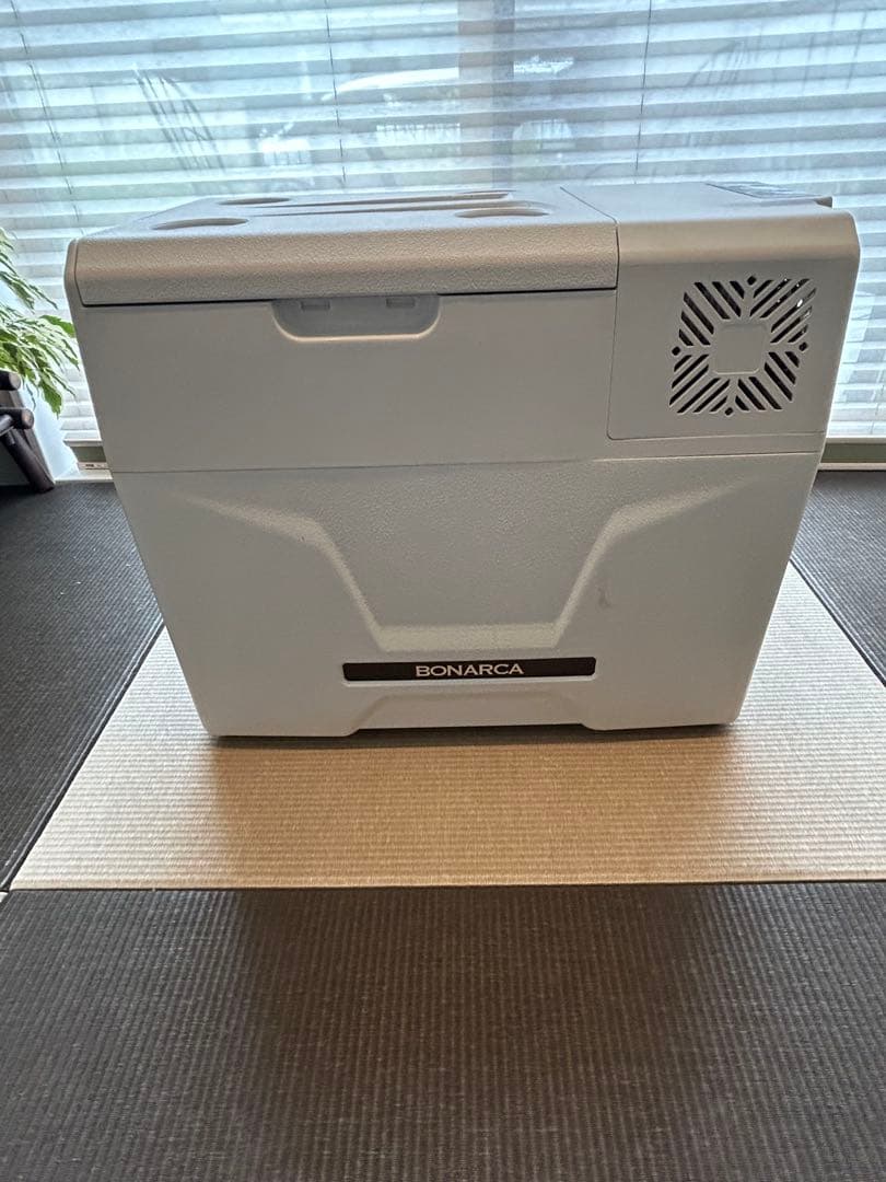 BONARCA 車載冷蔵庫 ホワイト　40L