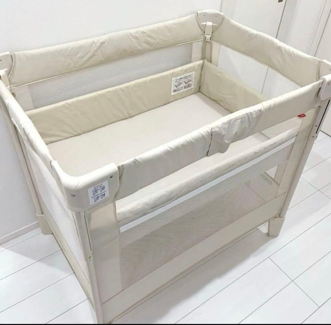 ★美品送料込★アップリカ　ココネル　エアープラス　ベビーベッド