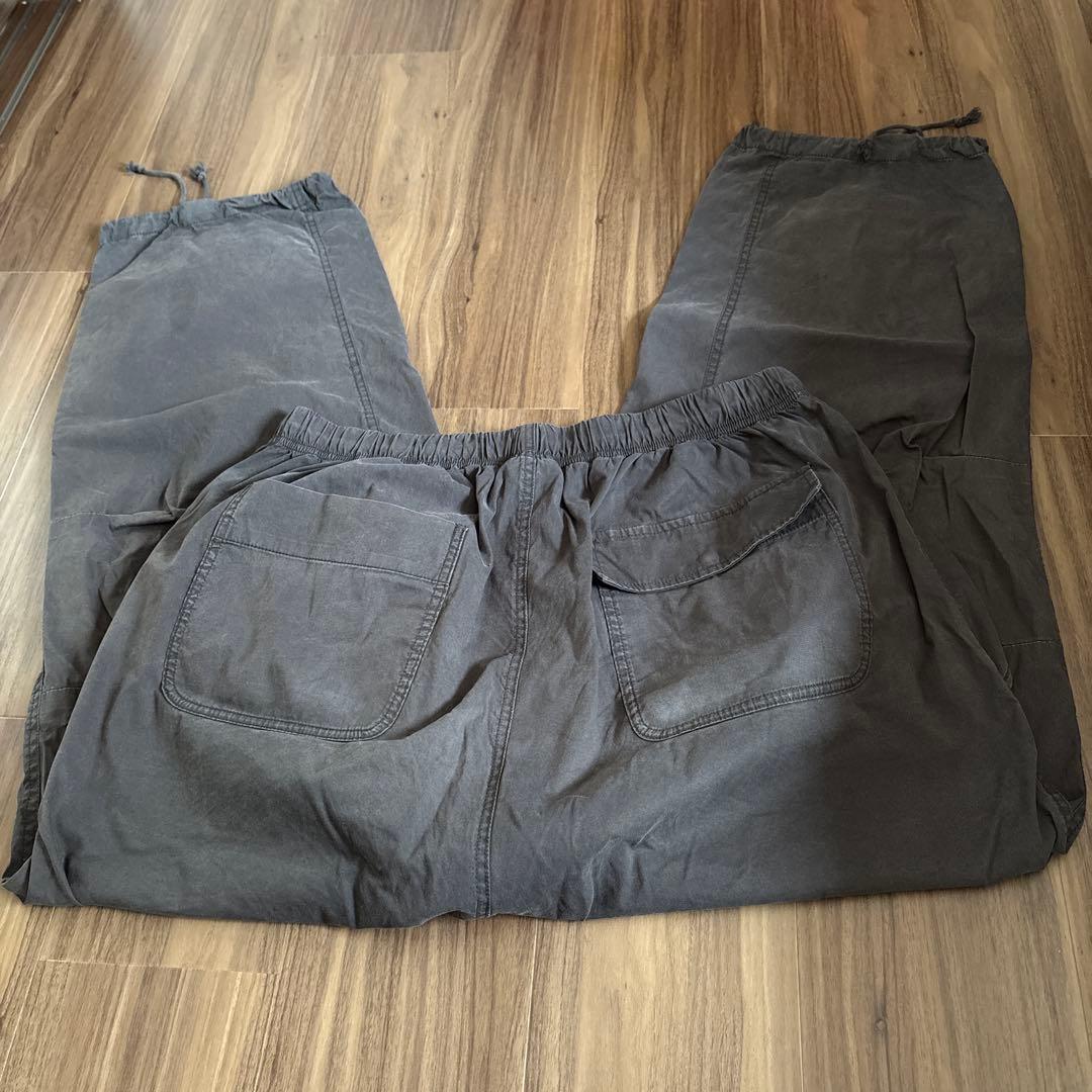STUSSY グレー カーゴパンツ ドローストリング付き