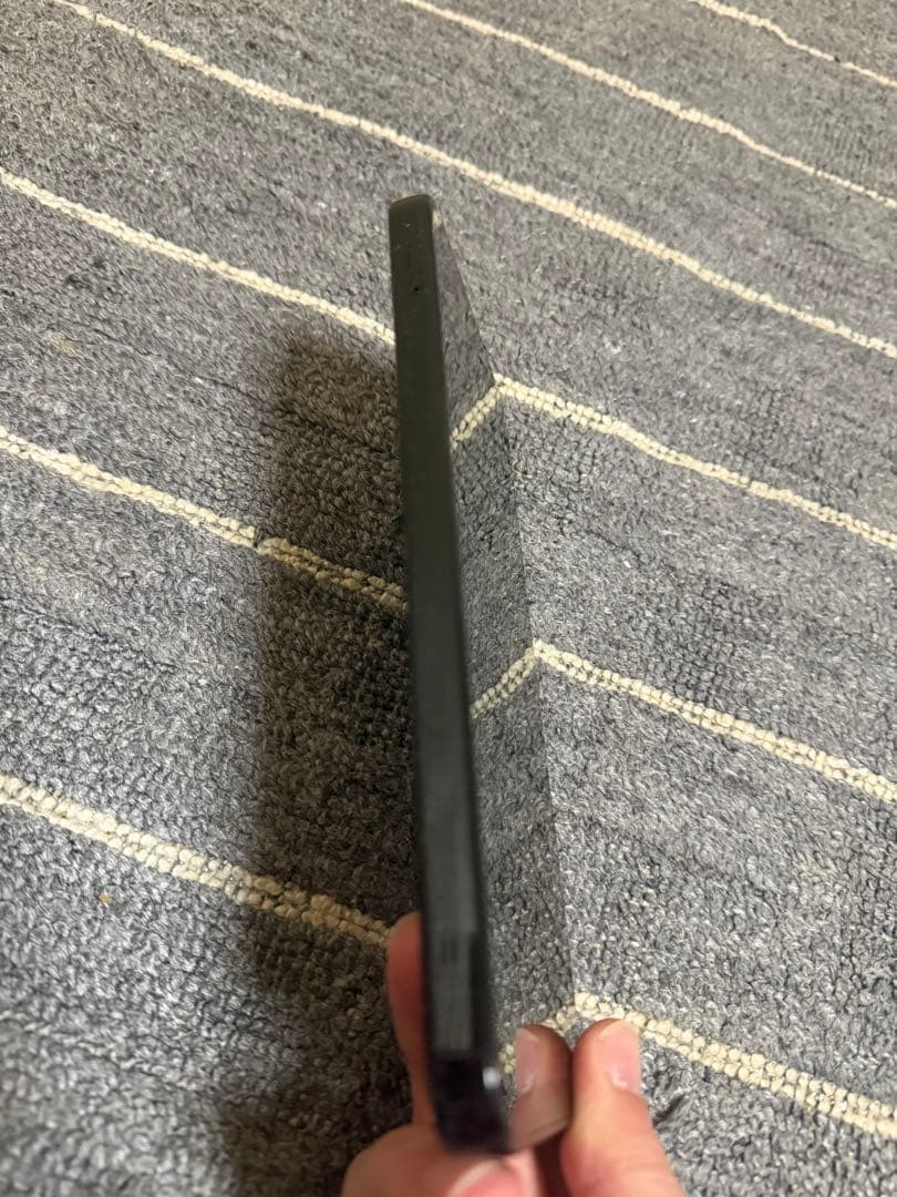 ZTE libero 5G ⅲ ブラックスマートフォン