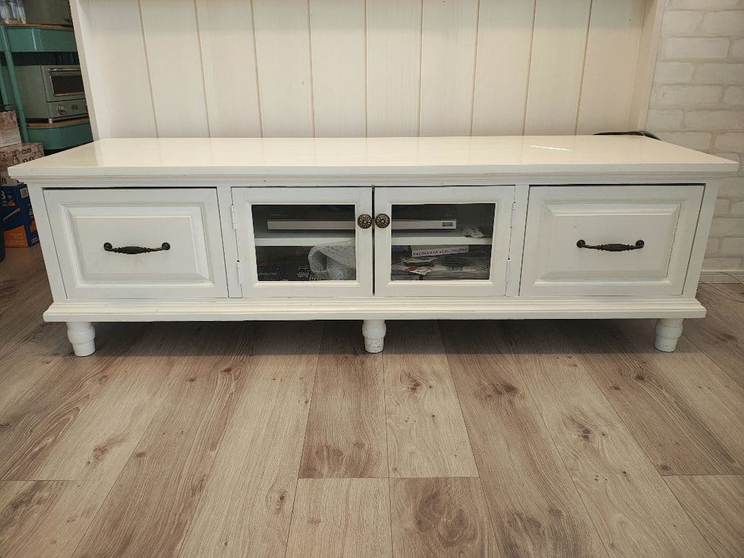 ホワイト家具 木製 テレビ台 ガラス扉付き　オーダーメイド　かわいい