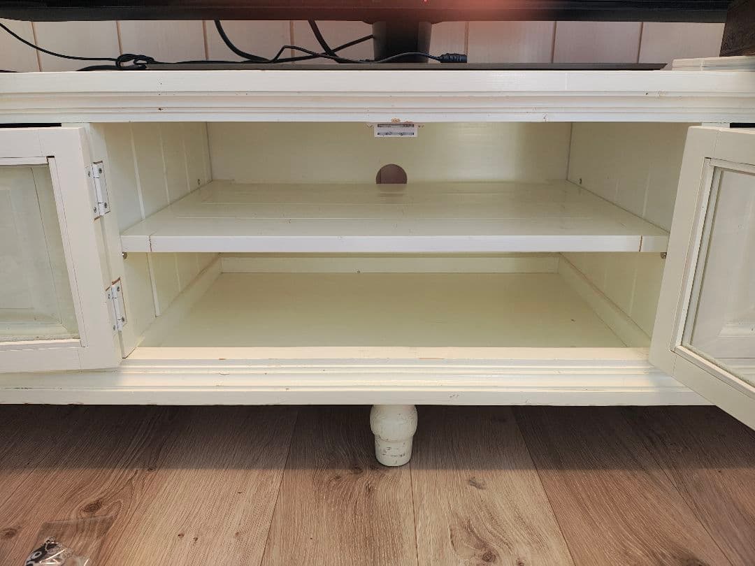 ホワイト家具 木製 テレビ台 ガラス扉付き　オーダーメイド　かわいい