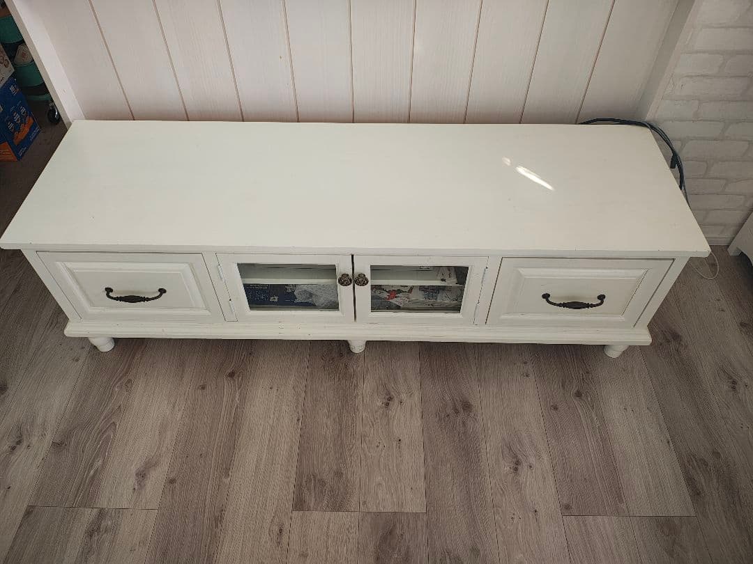 ホワイト家具 木製 テレビ台 ガラス扉付き　オーダーメイド　かわいい