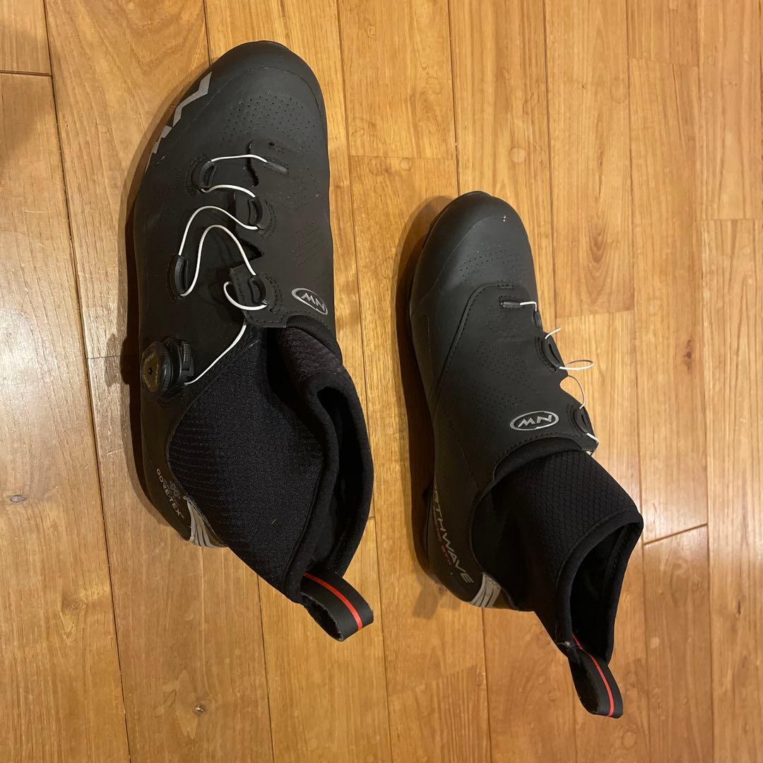 27cmノースウェイブ　ゴアテックス　SPDシューズ　ロードバイク　冬用