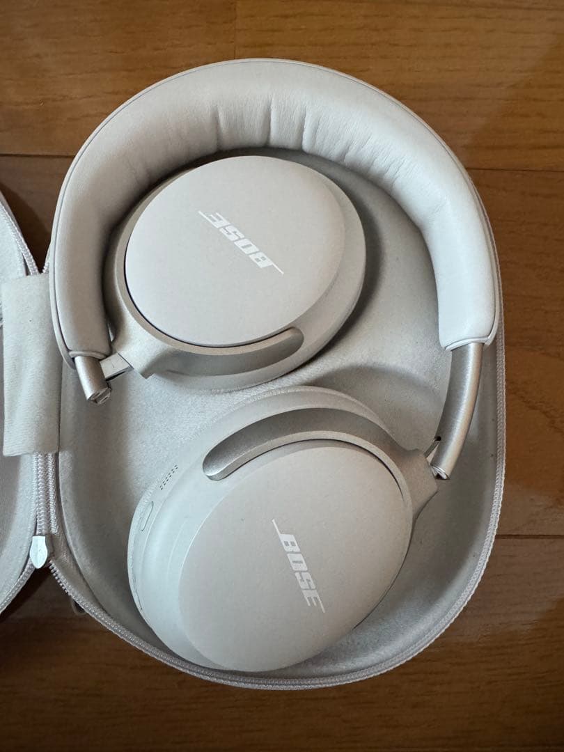 Bose QuietComfort Ultra ホワイトスモーク