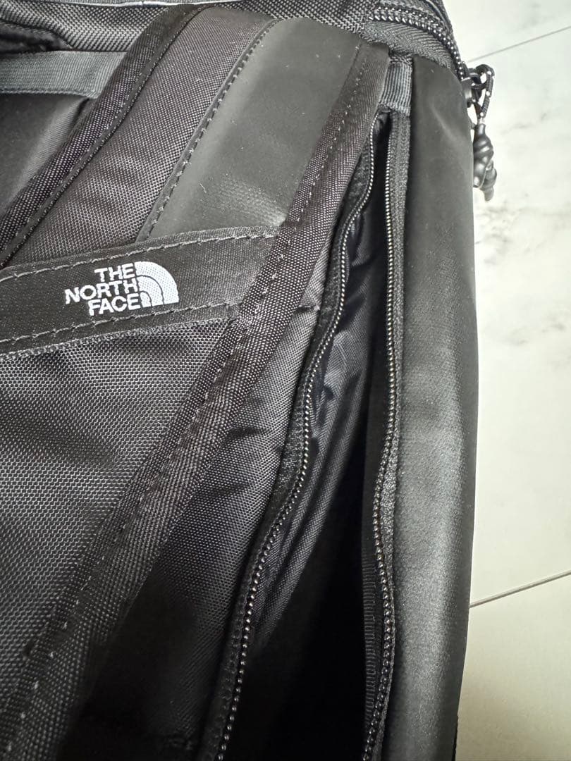 ★新品未使用品　ノースフェイス　リュック　ブラック　黒