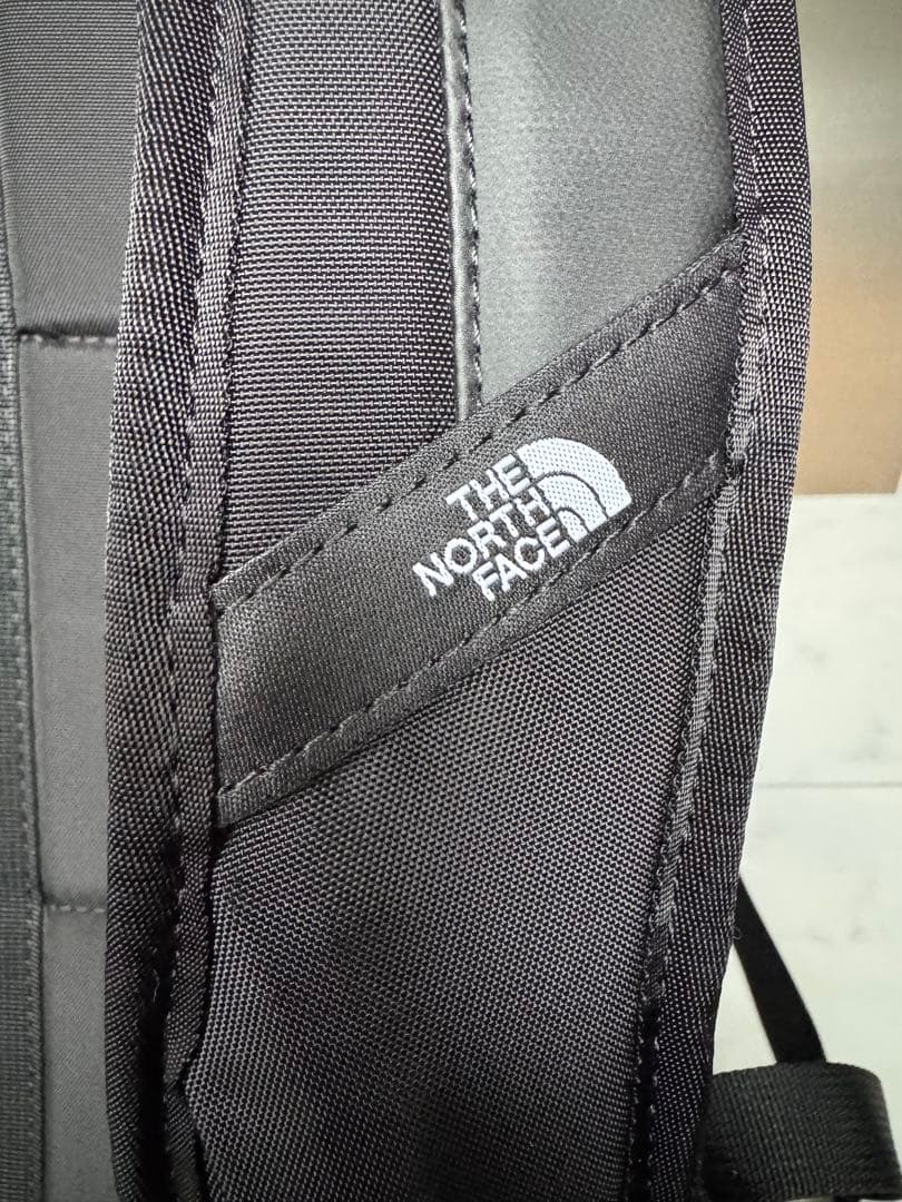 ★新品未使用品　ノースフェイス　リュック　ブラック　黒