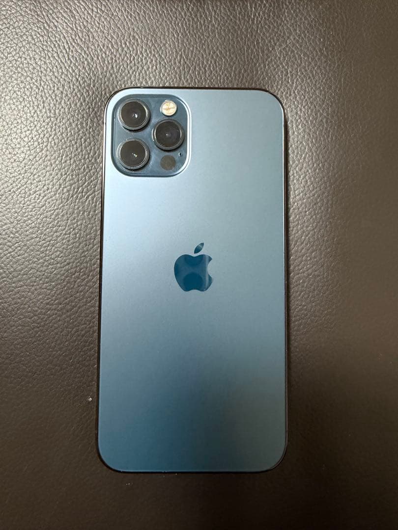 Apple iPhone 12 proパシフィックブルー