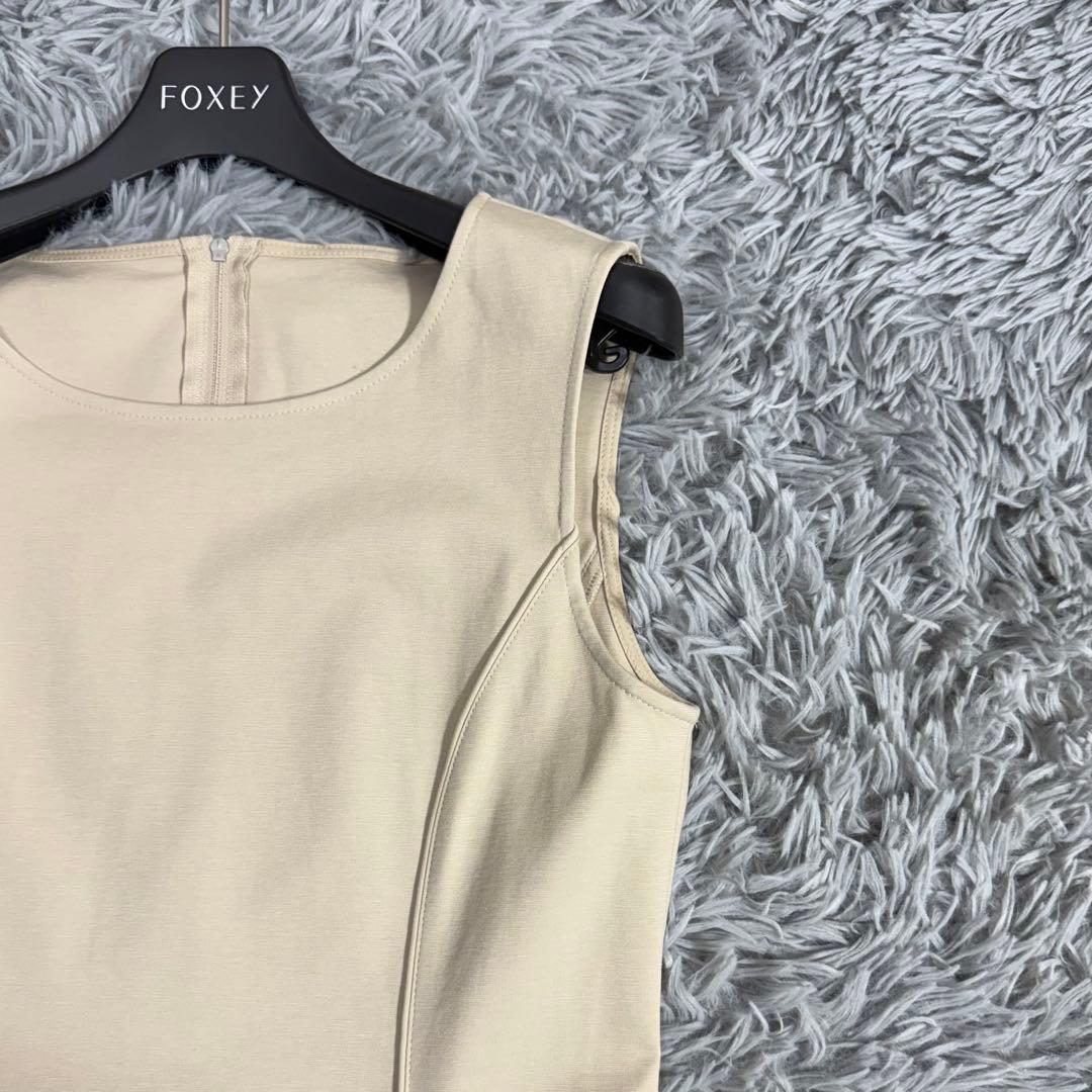 美品✨フォクシー ストレッチフレアワンピース テニスガーデン ベージュ 38