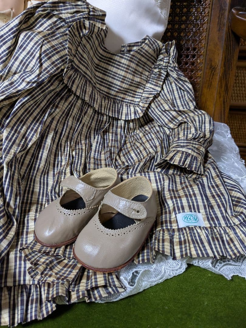 アンティークドールとテディベア