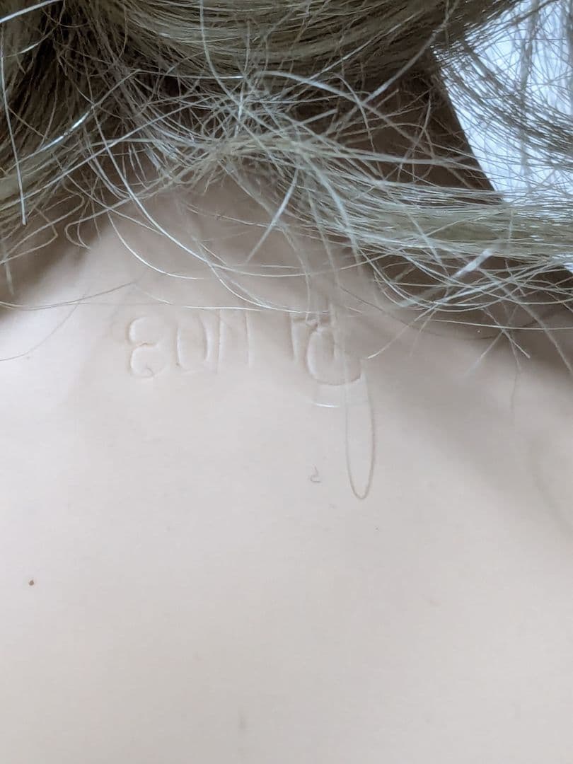 アンティークドールとテディベア