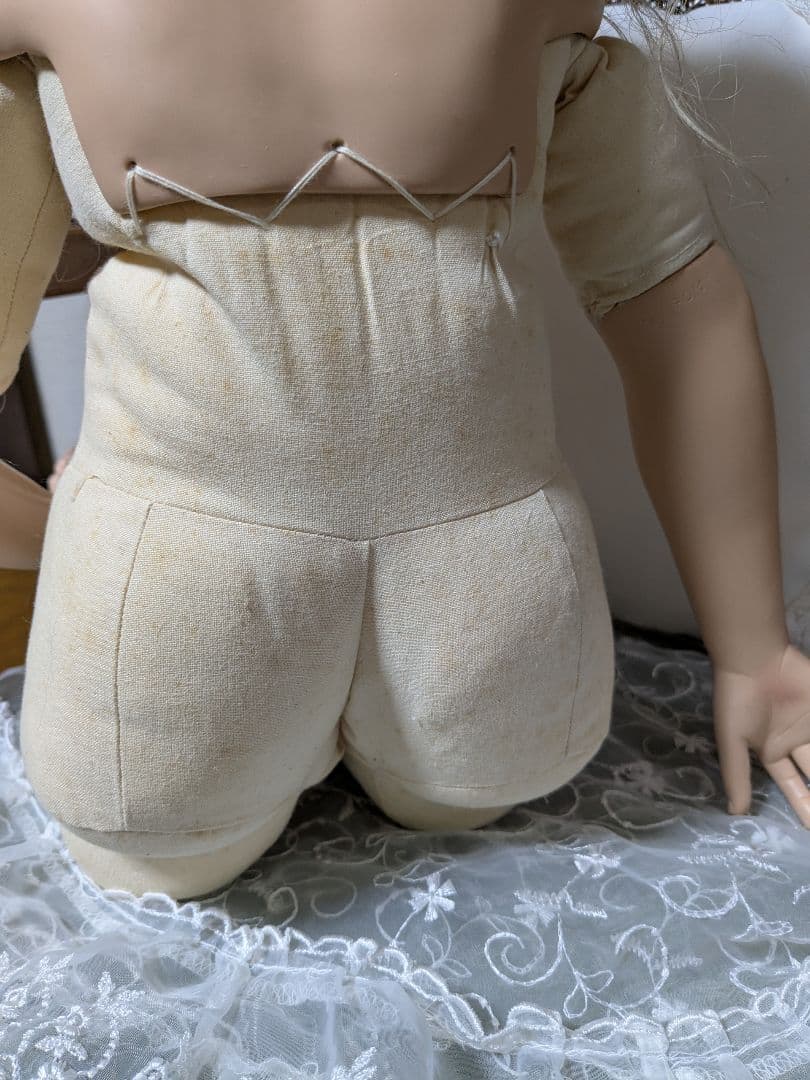 アンティークドールとテディベア