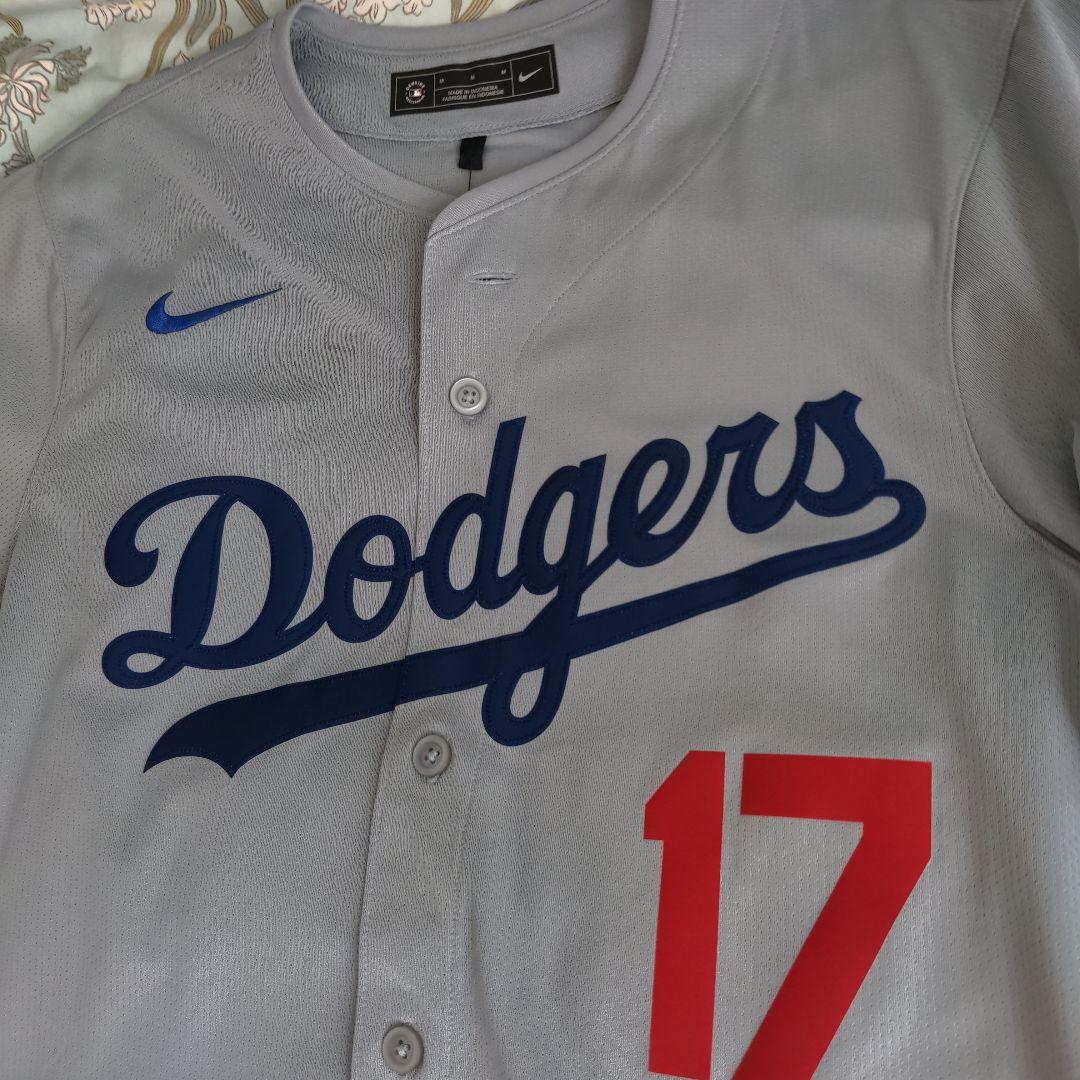 タフジン品　大谷翔平 ドジャースユニフォーム　グレー　Мサイズ　正規