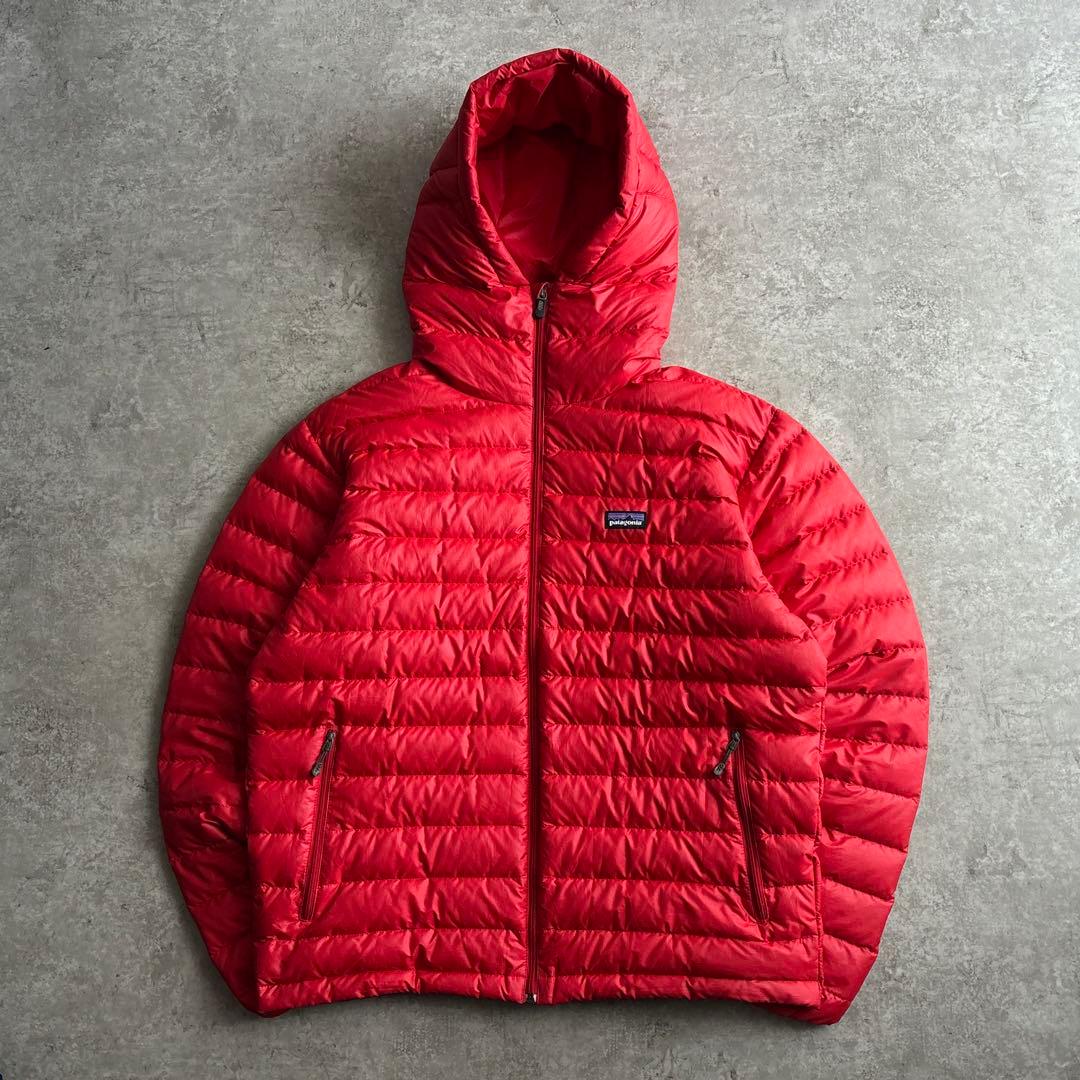 美品■patagonia パタゴニア【M】ダウンセーター ジップ フーディ 赤