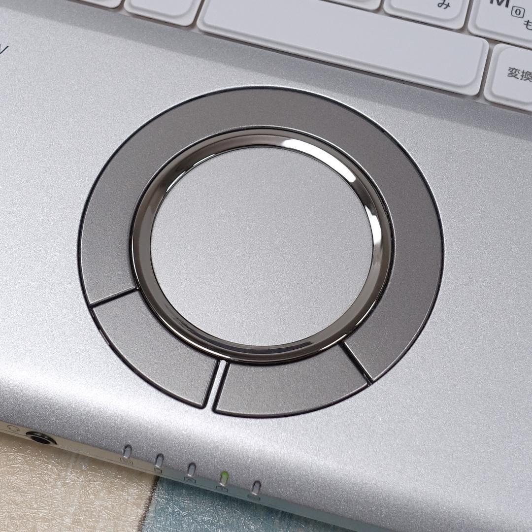 累積使用時間僅少の極美品✨超高速新品ＳＳＤ５００ＧＢ＆１６ＧＢメモリ搭載✨日本製