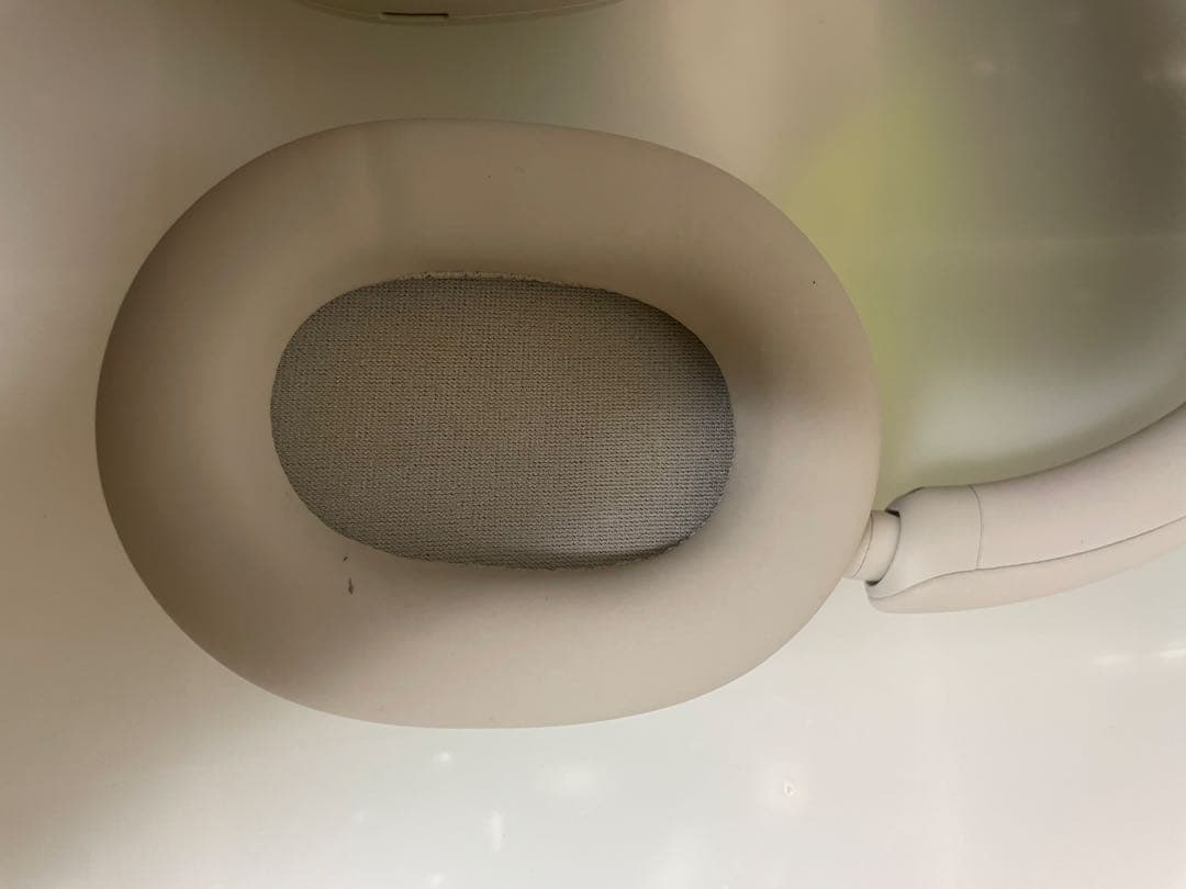 Sony SONY WH-1000XM5 グレー　ケース付き