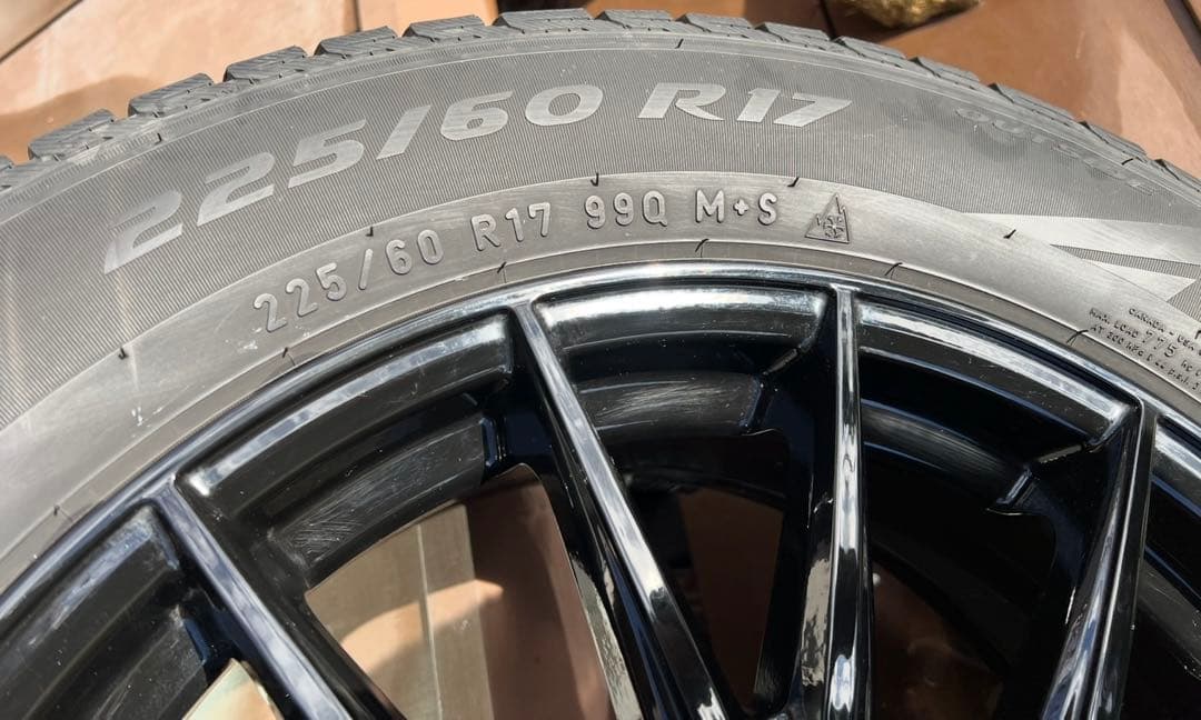 【ラビ】スタッドレスタイヤ 225/60R17 手渡し