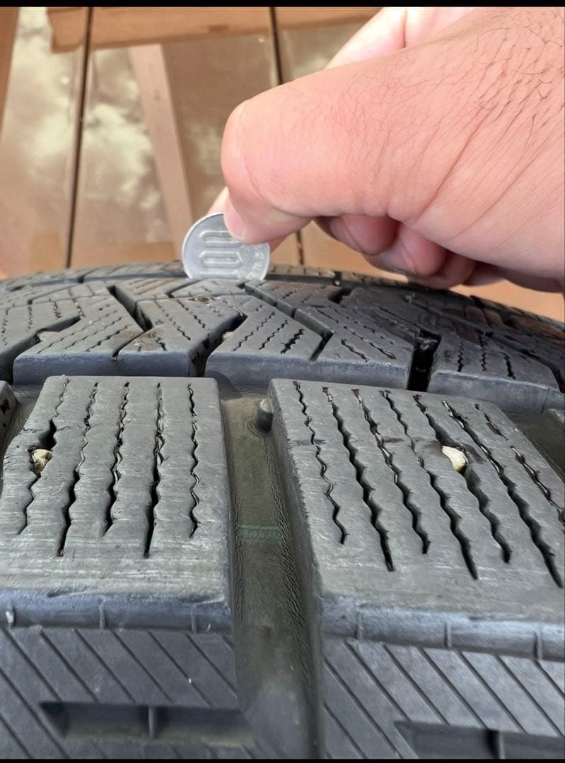 【ラビ】スタッドレスタイヤ 225/60R17 手渡し