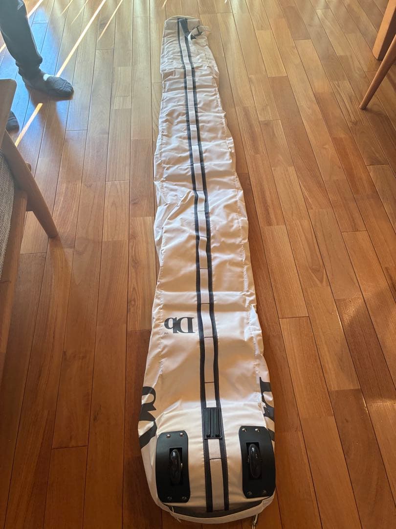 Dbスノーローラーホワイト 65リットル