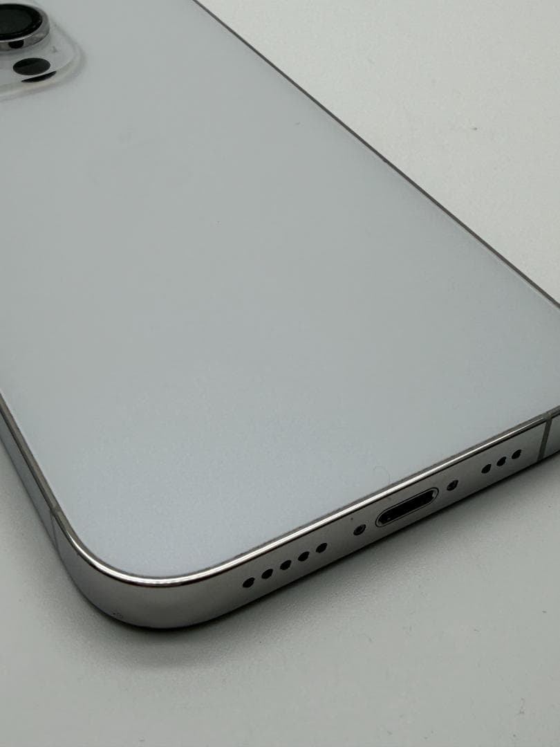 ＜美品＞iPhone 14 Pro シルバー 256GB シムフリー 残債無し