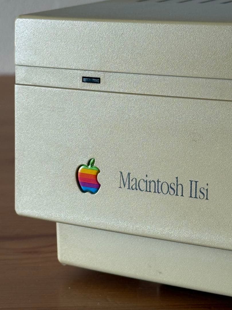 Macintosh IIsi ジャンク品　12”モニター　キーボード・マウス付き