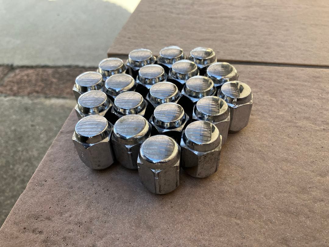 ヨコハマ 15インチ スタッドレスタイヤ・ホイールセット セレナ