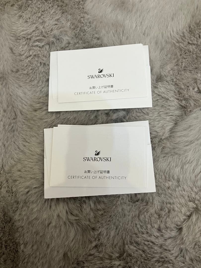 Swarovski スワンモチーフ ネックレスとピアスセット