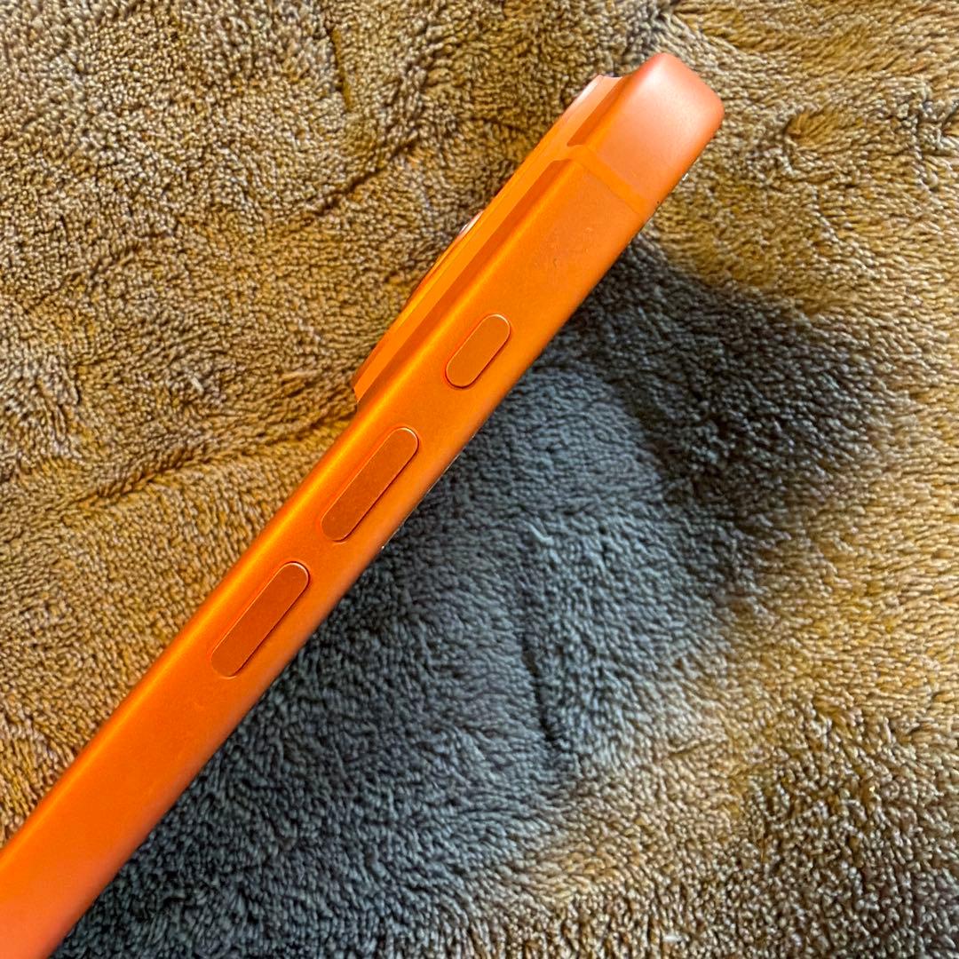 Apple iPhone 17pro 1TB 画面ひびあり