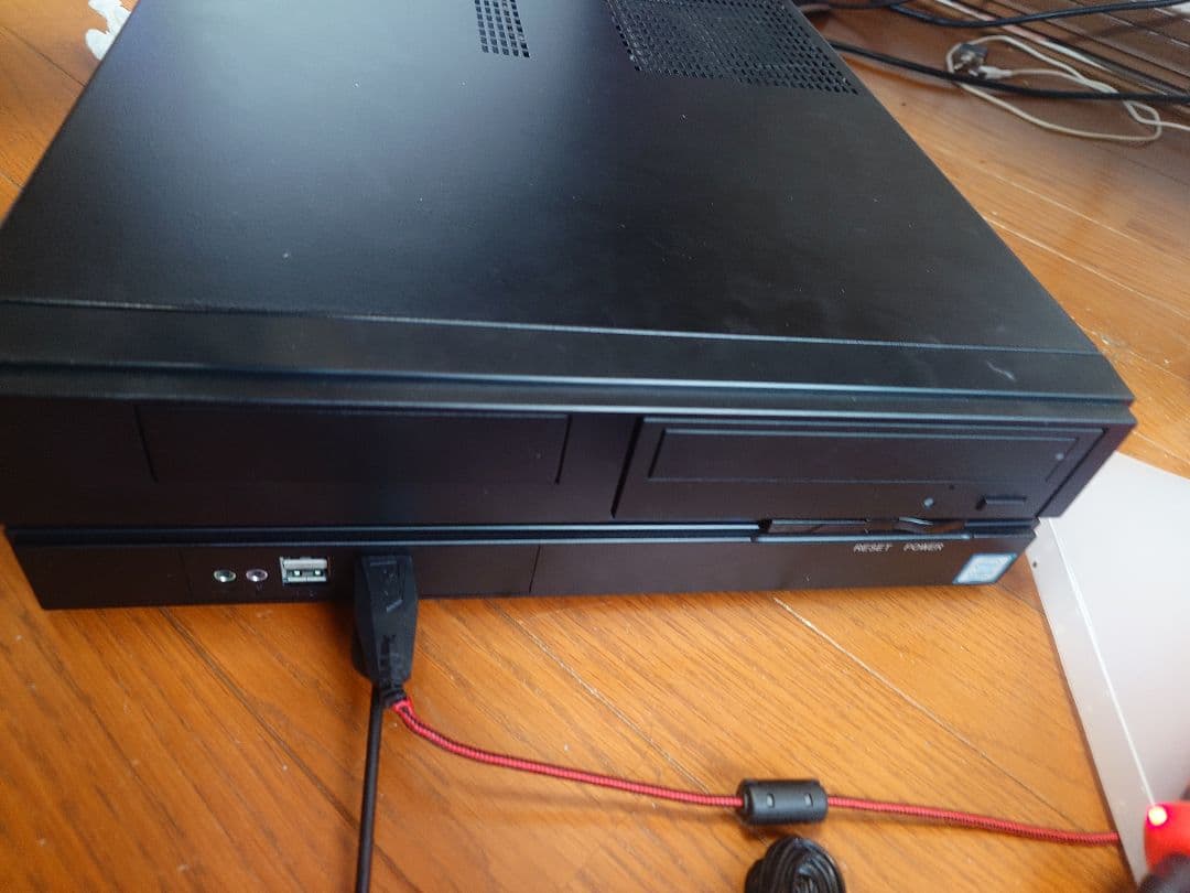 ブラックデスクトップPC wps付属